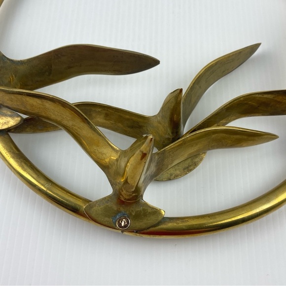 Vintage Brass Seagulls in Flight Wall Hanging - Picture 3 of 9